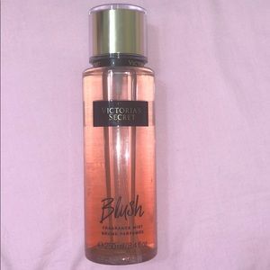 “Blush” VS fragrance mist